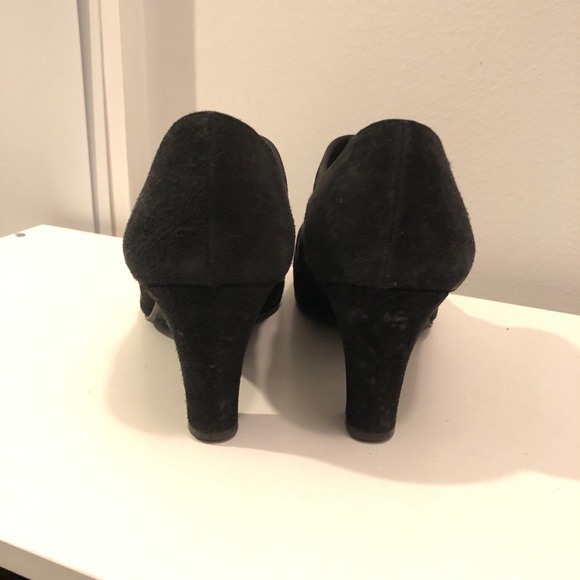 Stuart Weitzman black suede ankle booties 8.5B - Picture 3 of 6